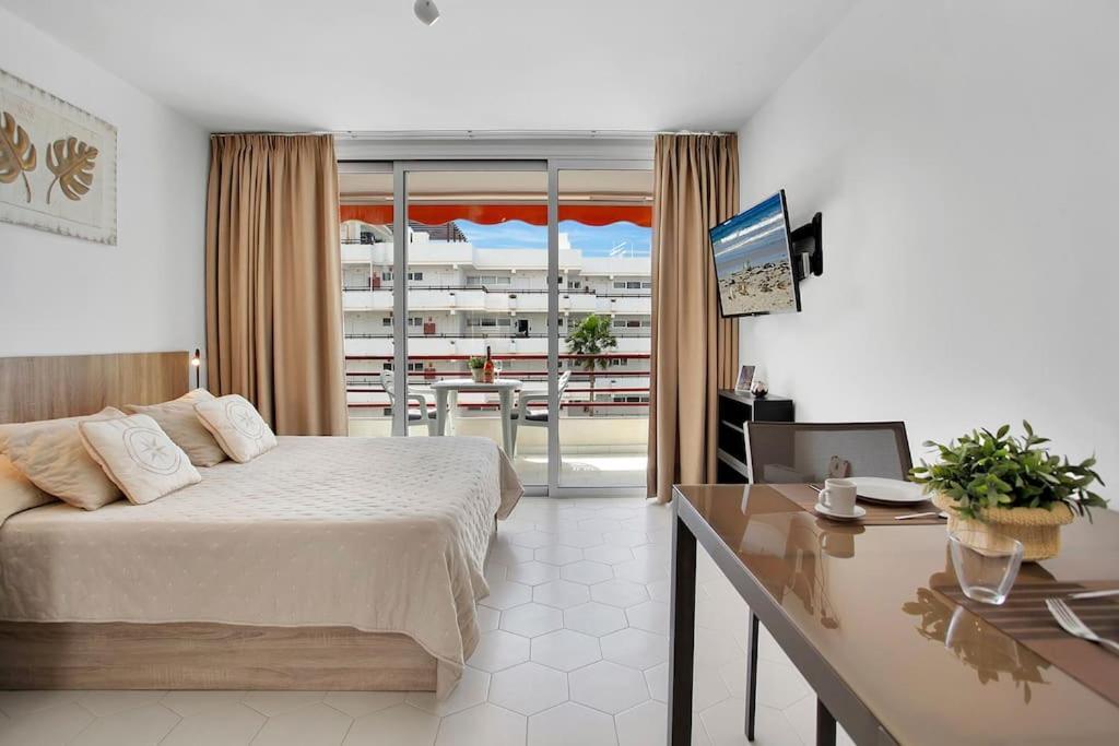 Alexander Apartment Playa De Las Americas Esterno foto